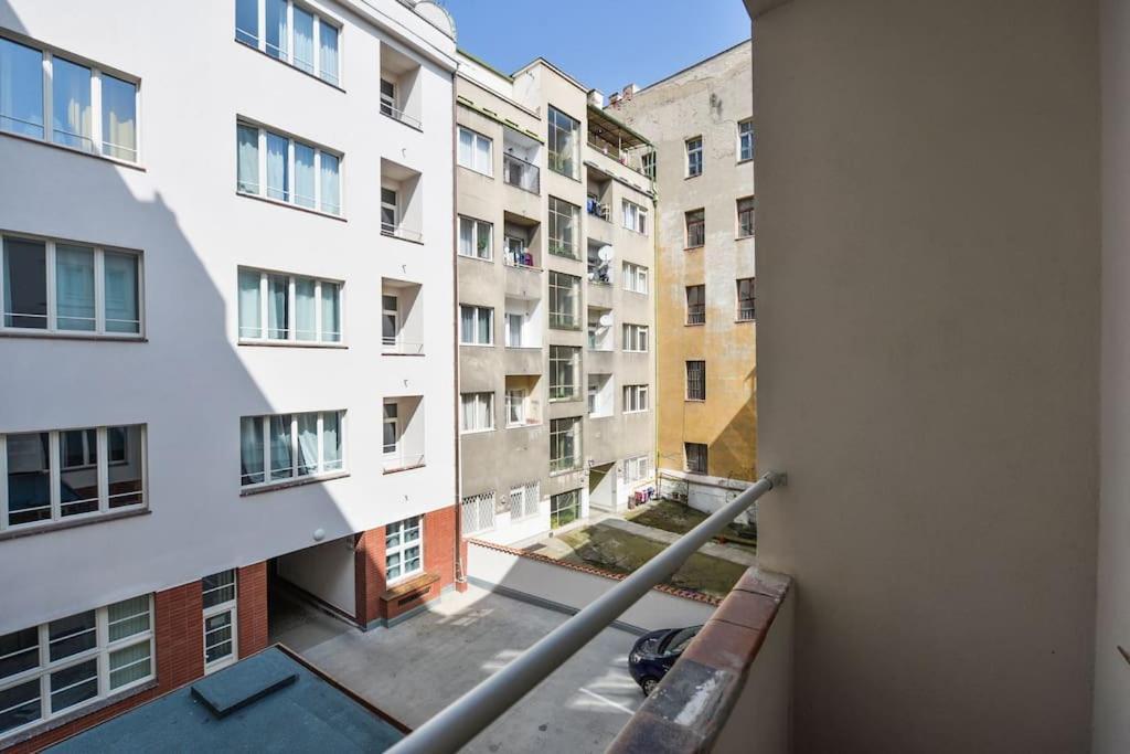 Oli Apartment Prague Luaran gambar